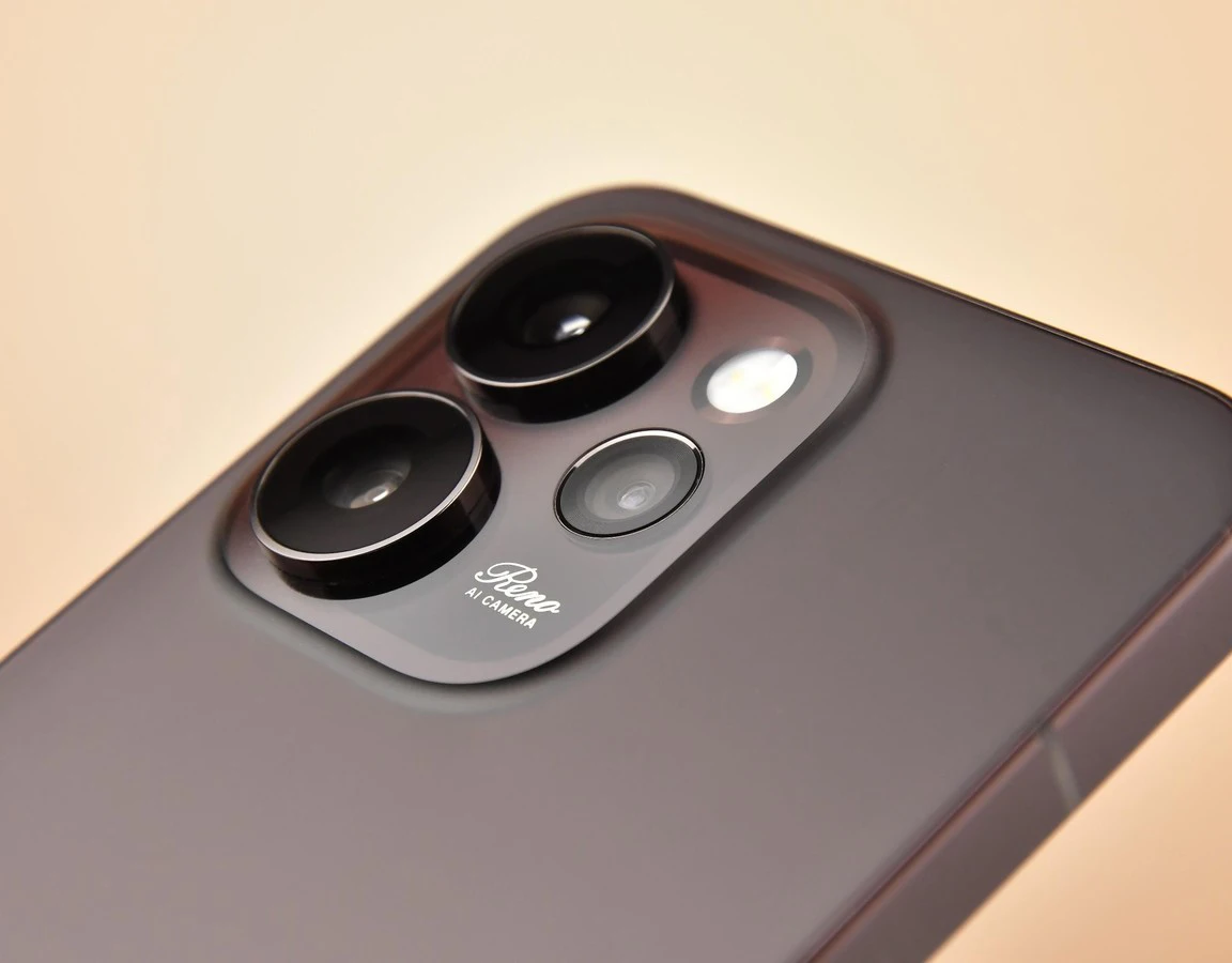 Original OPPO RENO 15 5G Smartphone 6.32 Inch 120Hz Display Dimensity 8450 Camera 200MP Battery 6200mAh CN Version Mobile Phone - Image 6